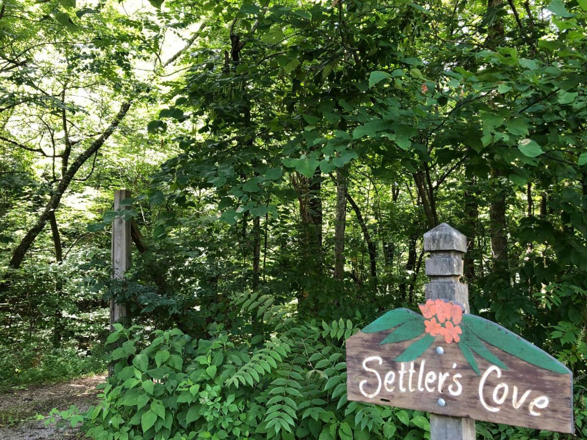 Smoky Mountain Romantic Handcrafted Cabins Sevierville Exterior foto